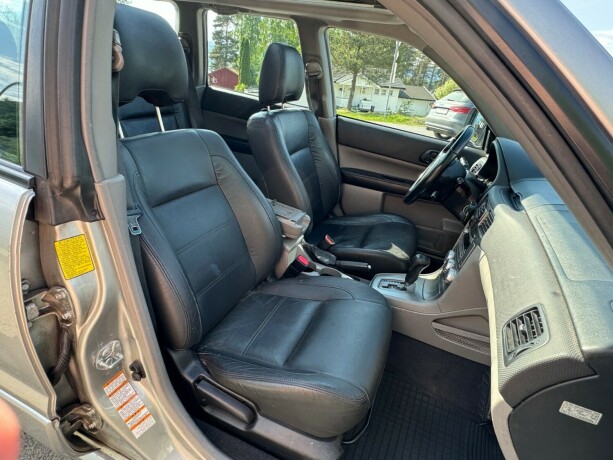 subaru-forester-bensin-2006-big-14