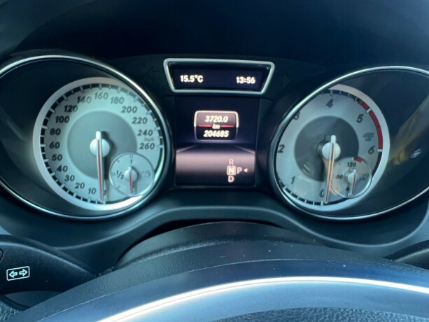 mercedes-benz-gla-diesel-2015-big-31