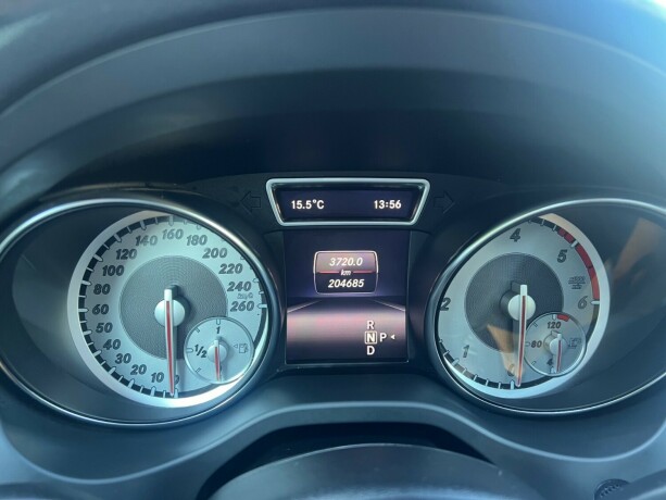 mercedes-benz-gla-diesel-2015-big-29