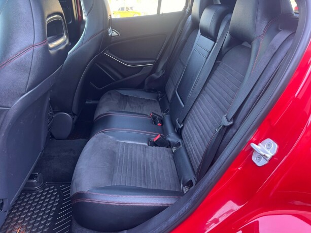 mercedes-benz-gla-diesel-2015-big-19