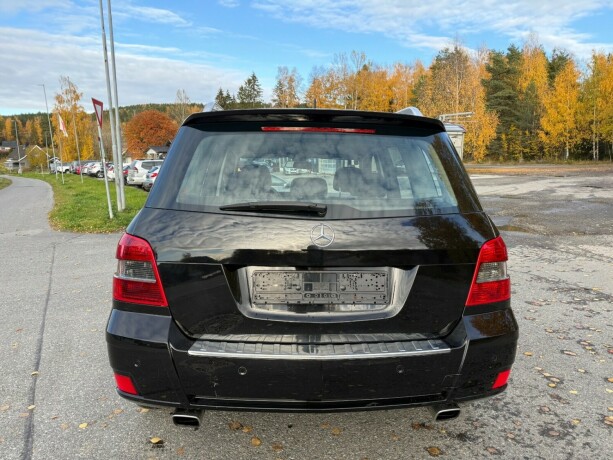 mercedes-benz-glk-diesel-2010-big-3