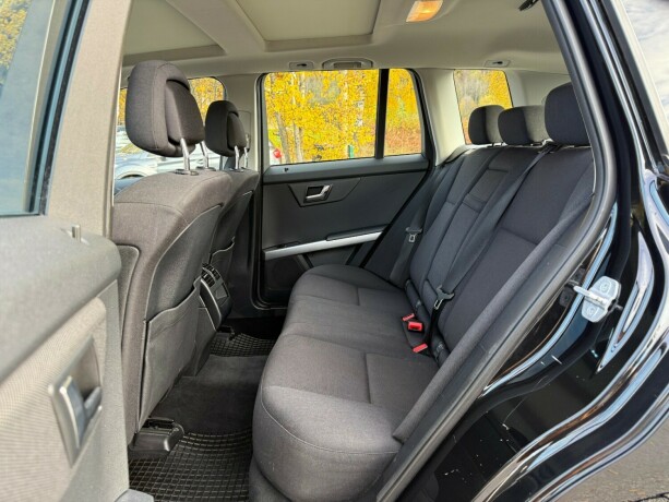 mercedes-benz-glk-diesel-2010-big-22