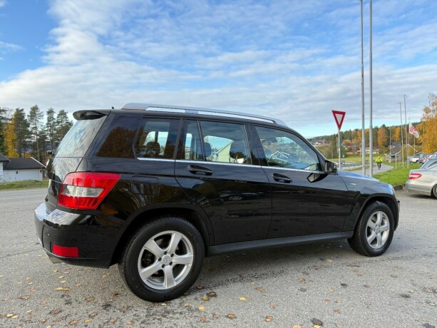 mercedes-benz-glk-diesel-2010-big-5
