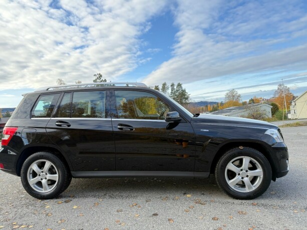 mercedes-benz-glk-diesel-2010-big-6