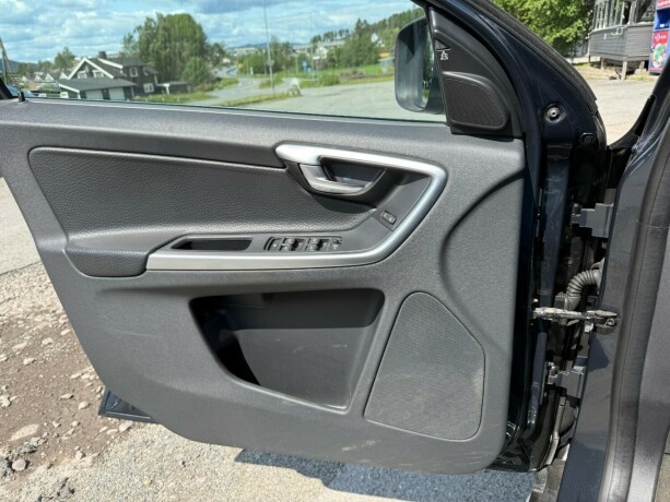 volvo-xc-60-diesel-2010-big-23