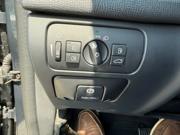 volvo-xc-60-diesel-2010-big-13