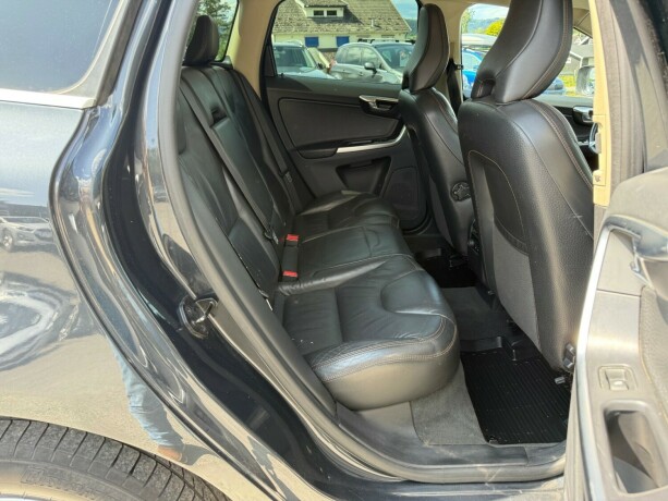 volvo-xc-60-diesel-2010-big-18