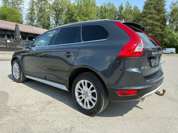 volvo-xc-60-diesel-2010-big-3