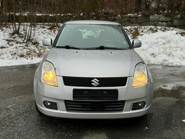 suzuki-swift-bensin-2006-big-1