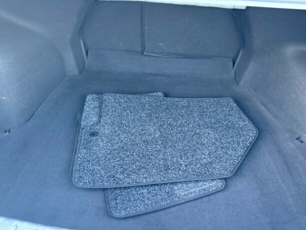 hyundai-i40-diesel-2012-big-19