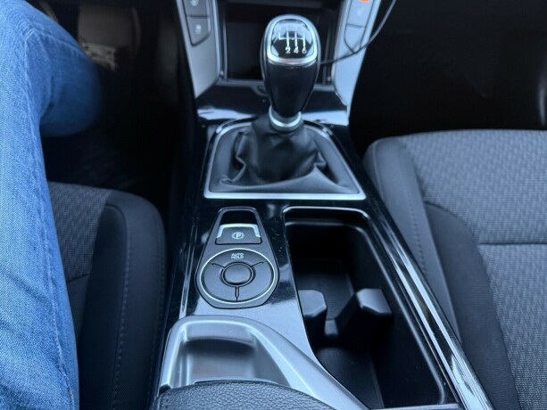 hyundai-i40-diesel-2012-big-13