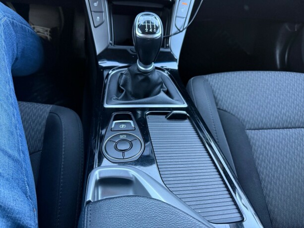 hyundai-i40-diesel-2012-big-14