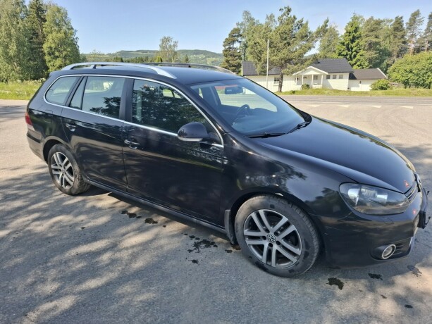volkswagen-golf-diesel-2011-big-1