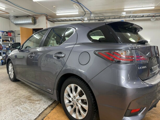 lexus-ct200h-elektrisitetbensin-2014-big-3