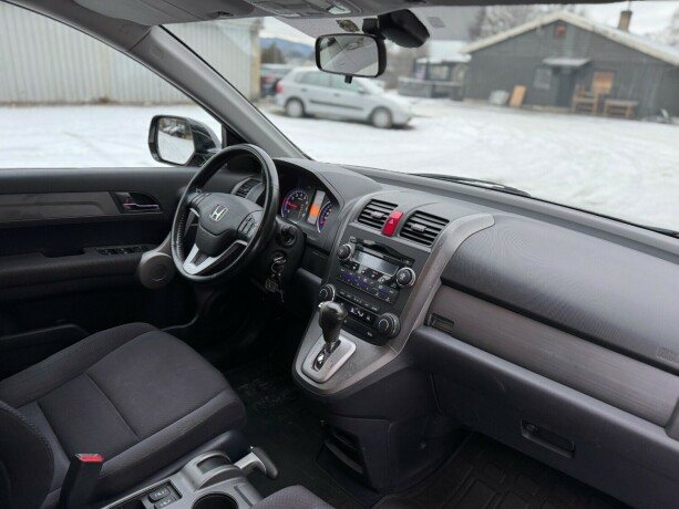 honda-cr-v-bensin-2007-big-23