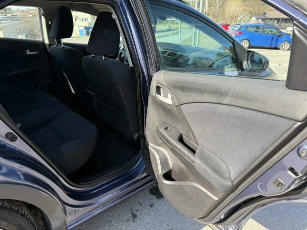 honda-civic-diesel-2014-big-14