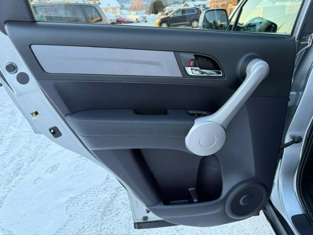 honda-cr-v-diesel-2006-big-17