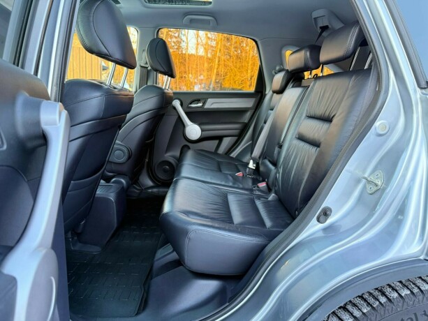 honda-cr-v-diesel-2006-big-23