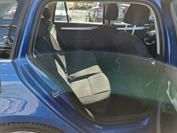 skoda-octavia-diesel-2014-big-20