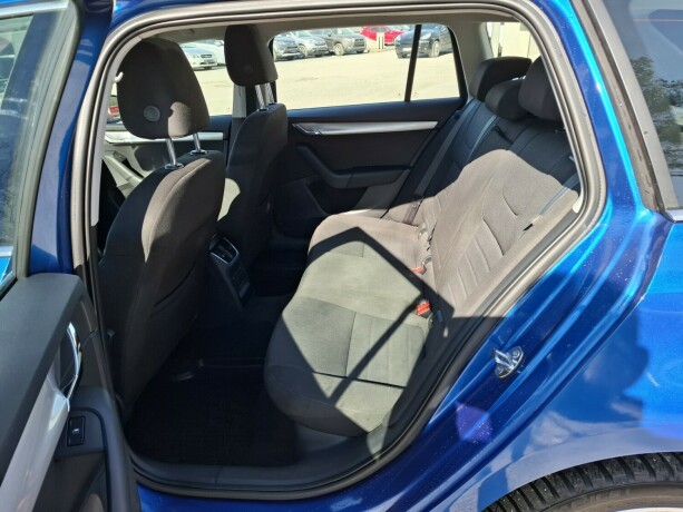 skoda-octavia-diesel-2014-big-18