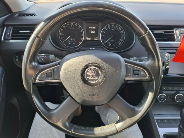 skoda-octavia-diesel-2014-big-10