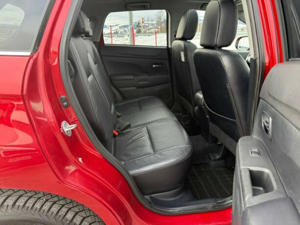 mitsubishi-asx-diesel-2011-big-18