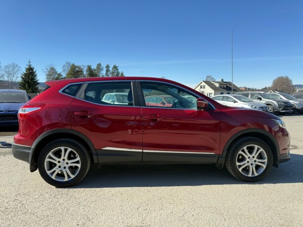 nissan-qashqai-bensin-2014-big-1