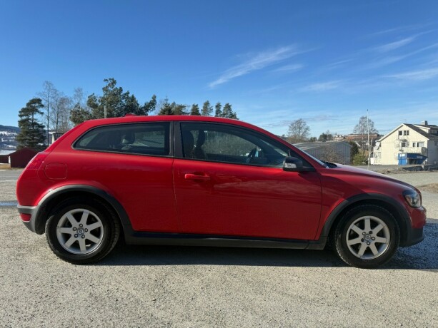volvo-c30-diesel-2007-big-1