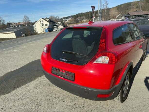 volvo-c30-diesel-2007-big-3