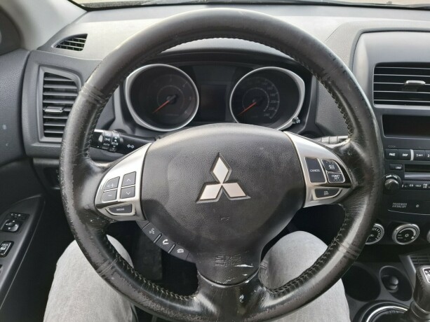 mitsubishi-asx-diesel-2011-big-6
