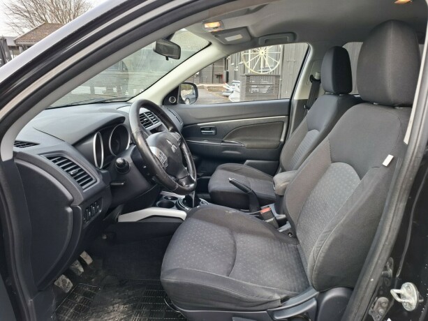 mitsubishi-asx-diesel-2011-big-9