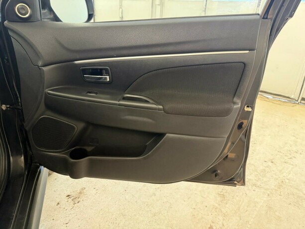 mitsubishi-asx-diesel-2011-big-23