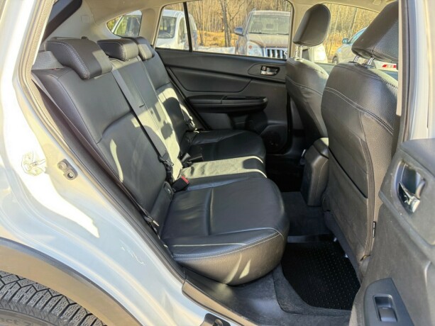 subaru-xv-diesel-2012-big-16