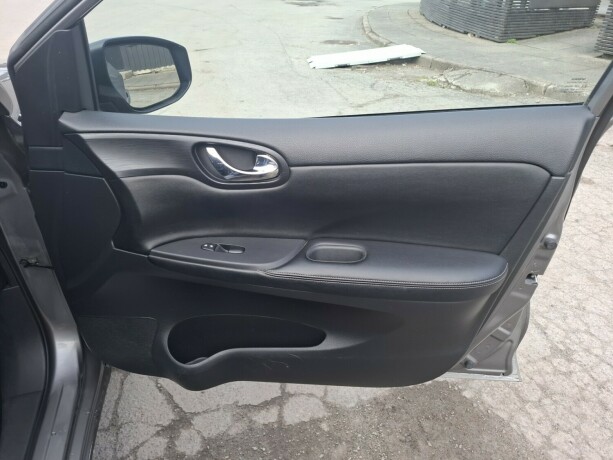 nissan-pulsar-bensin-2017-big-19