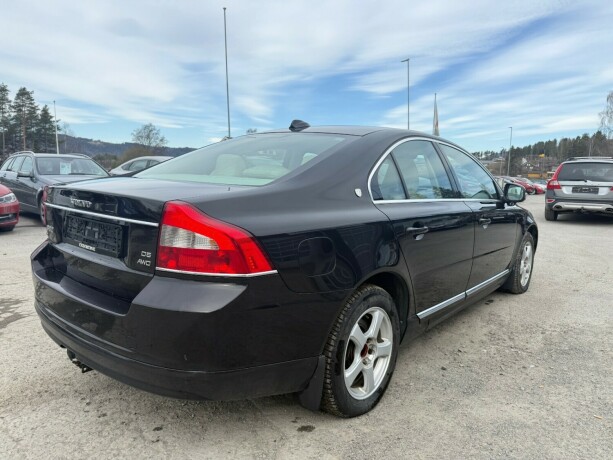 volvo-s80-diesel-2008-big-2