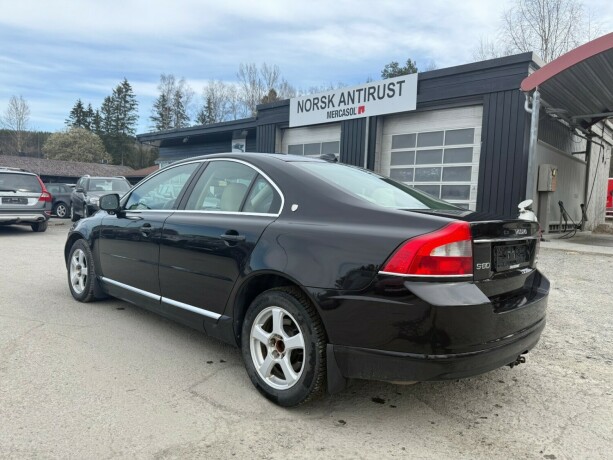 volvo-s80-diesel-2008-big-4