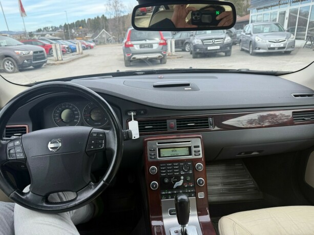 volvo-s80-diesel-2008-big-8