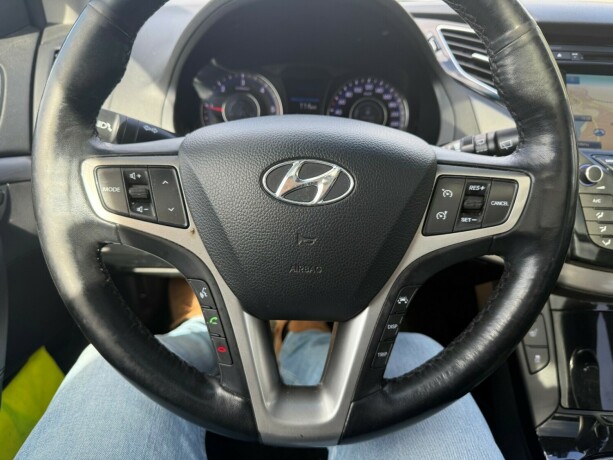 hyundai-i40-diesel-2012-big-10