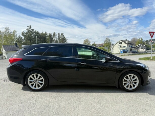 hyundai-i40-diesel-2012-big-5