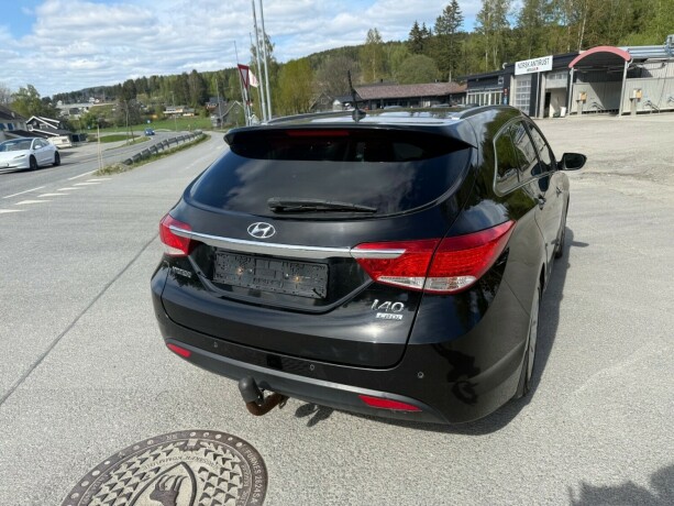 hyundai-i40-diesel-2012-big-3