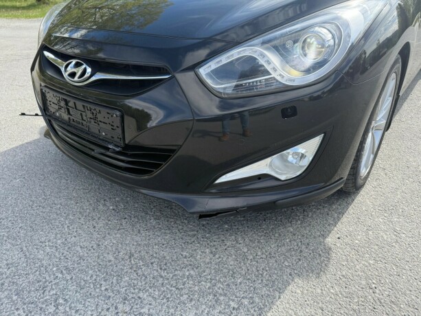 hyundai-i40-diesel-2012-big-8