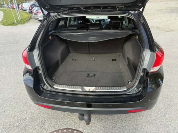 hyundai-i40-diesel-2012-big-21