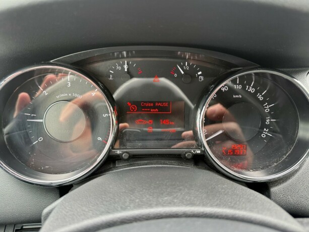 peugeot-5008-diesel-2014-big-11