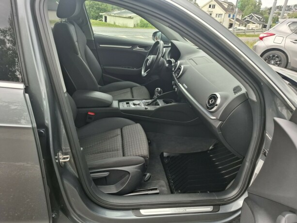 audi-a3-elektrisitetbensin-2017-big-14