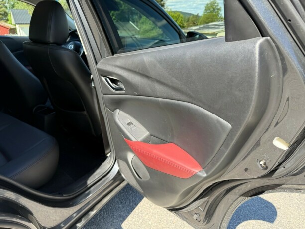 mazda-cx-3-diesel-2015-big-21