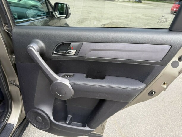 honda-cr-v-bensin-2009-big-16