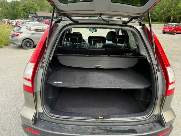 honda-cr-v-bensin-2009-big-18