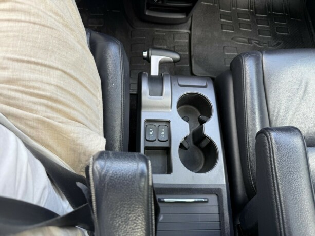 honda-cr-v-bensin-2009-big-13
