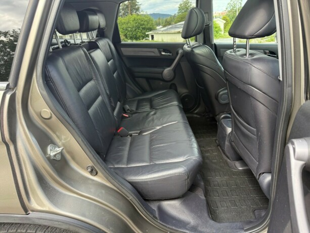honda-cr-v-bensin-2009-big-17