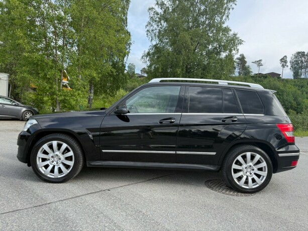 mercedes-benz-glk-diesel-2011-big-1